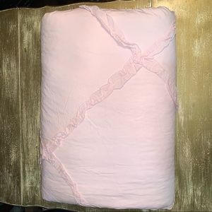 Tahari Home Queen Quilt Pink Ruffle Shabby Chic Style